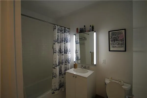 Rented by Space Marketing Shop | media 4