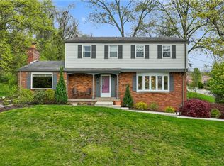 2 Lear Dr, Pittsburgh, PA