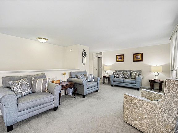 2nd image of 2640 Glendevey Drive