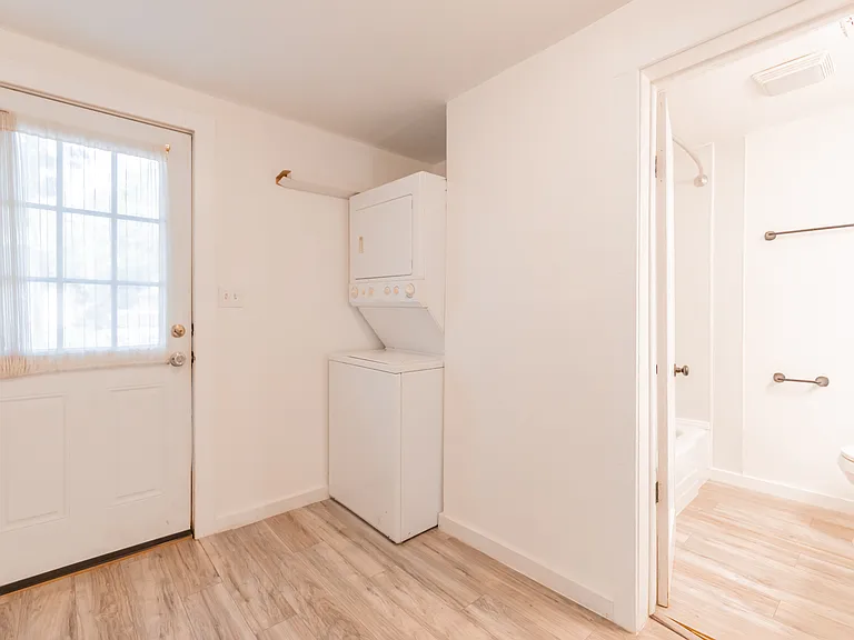 2162 W Lowry St — Photo 14