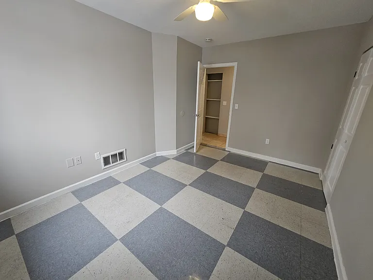 3009 Pearl Ave — Photo 1