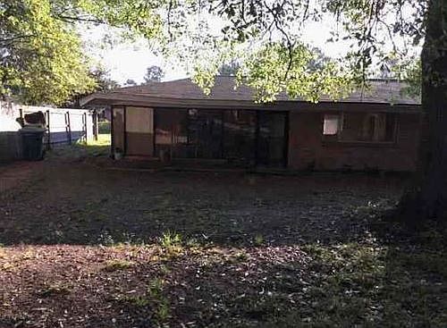5th image of 1714 Courtney Ln