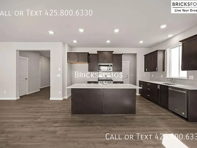 6056 Addison Rd SW — Photo 1