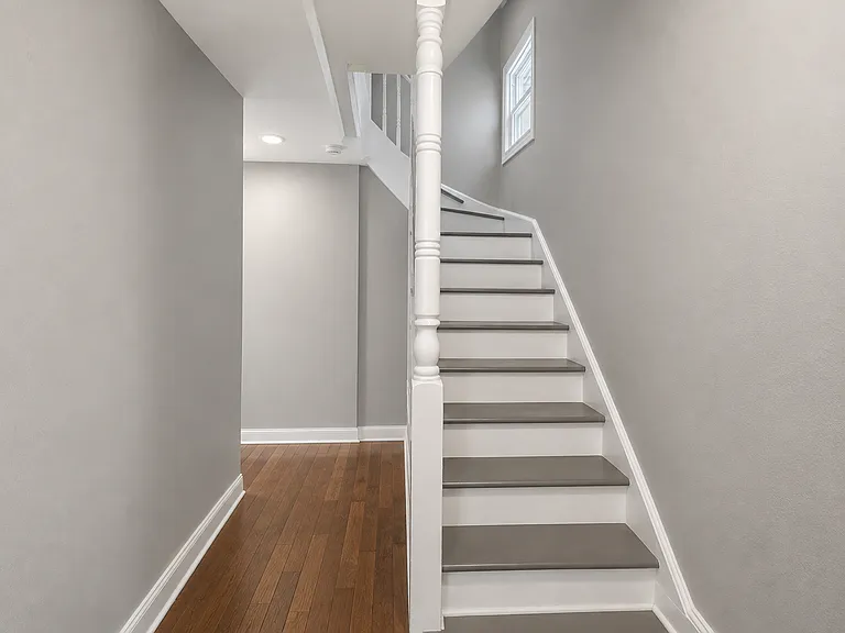 244 4th St #2 — Photo 15