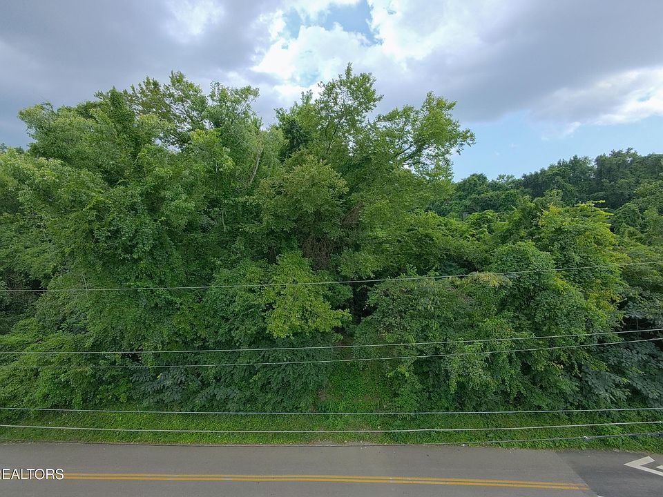 1st image of 4020 Lilac Ave