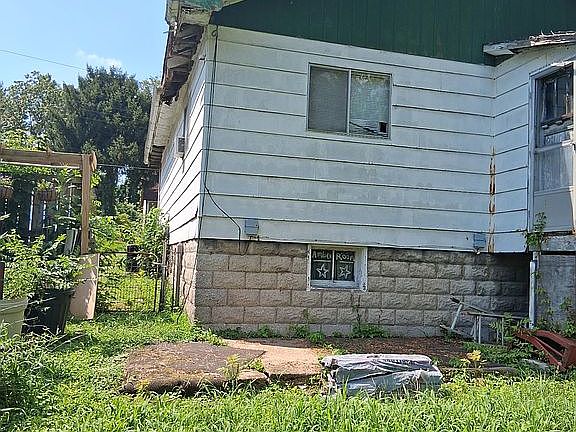 4th image of 7219 Albright Ave