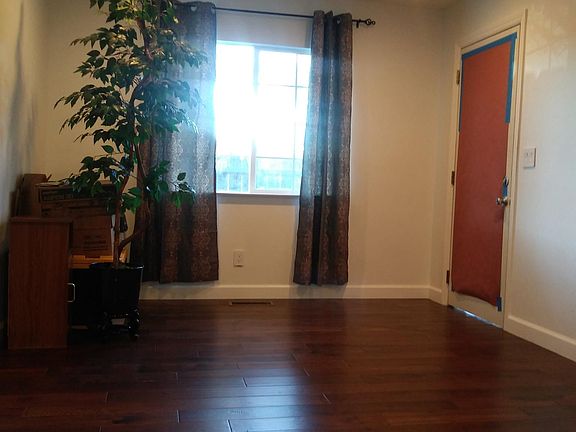 5th image of 824 Cedar St Unit C