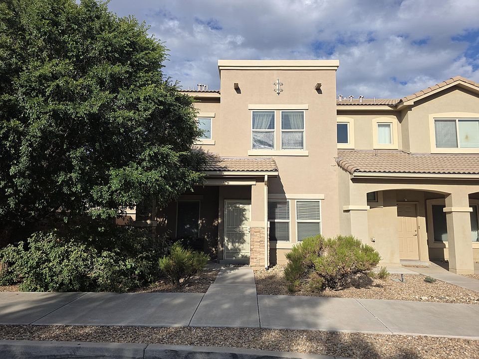 1st image of 10836 Fort Point Ln NE