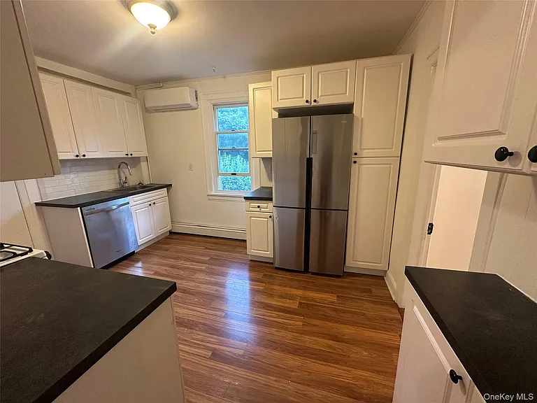 437 Warburton Ave #2 — Photo 7