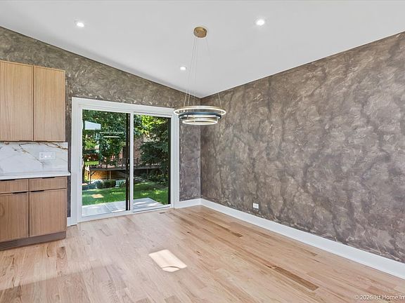 5th image of 9039 Windsor Dr