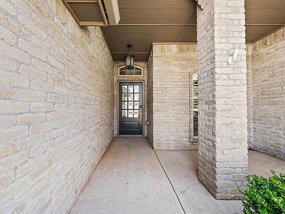 3rd image of 19509 Crest Ridge Dr