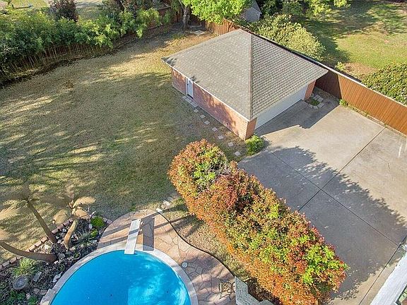 5th image of 6729 Trinity Landing Dr N