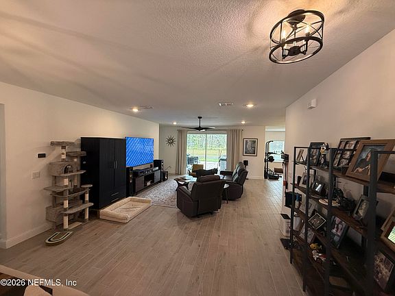 3rd image of 75722 BAYLEY Place