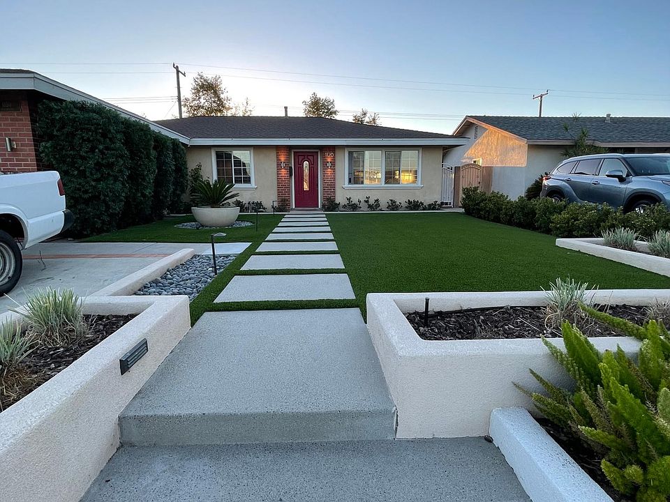 1st image of 1120 S Arapaho Dr