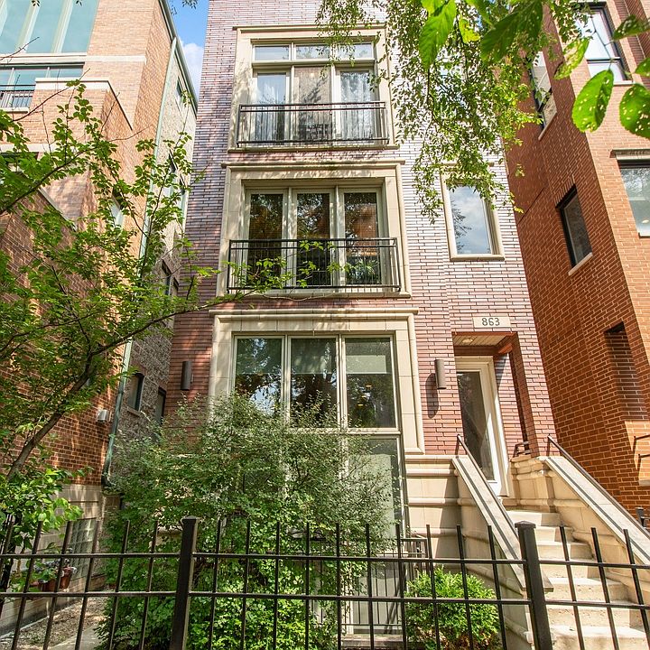 1st image of 863 N Hermitage Ave #1