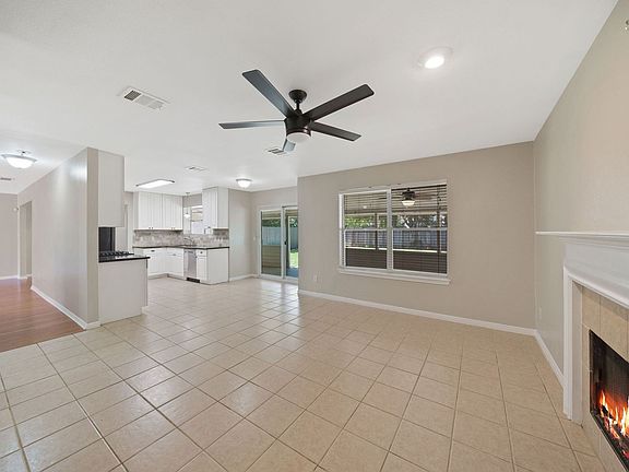 5th image of 6614 Rambling Trail Dr