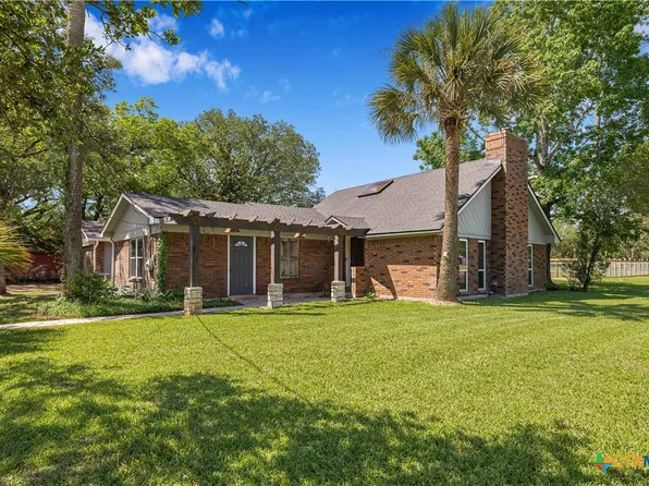20 Hambleton Rd, Victoria, TX 77905