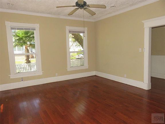5th image of 3017 Avenue P