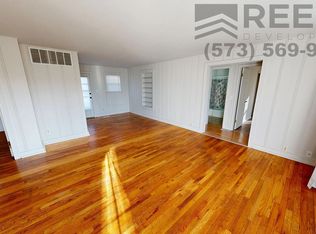 212 Ballenger Dr, Lake Ozark, MO 65049