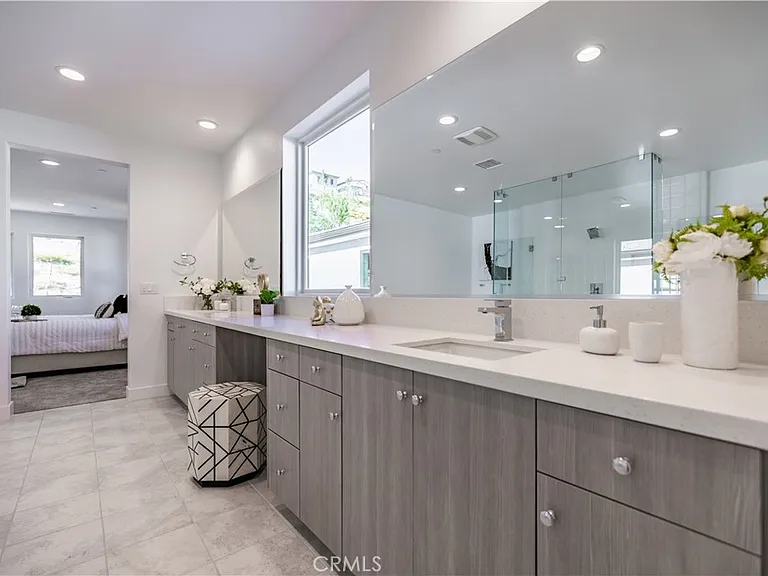 20337 W Aberdeen Ln — Photo 57