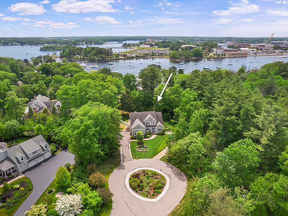 3rd image of 5 Tudor Drive