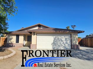 301 Lupin Ln, Ridgecrest, CA 93555