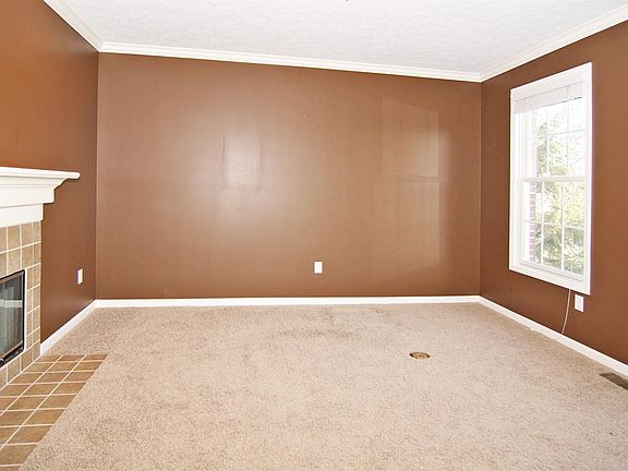 4th image of 1002 Palomar Dr