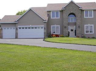 1290 142nd St, New Richmond, WI 54017