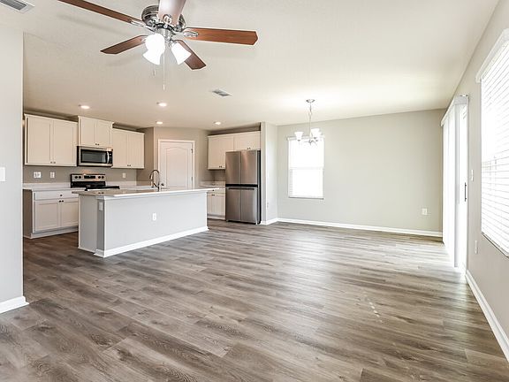 5th image of 11587 Walleye Dr