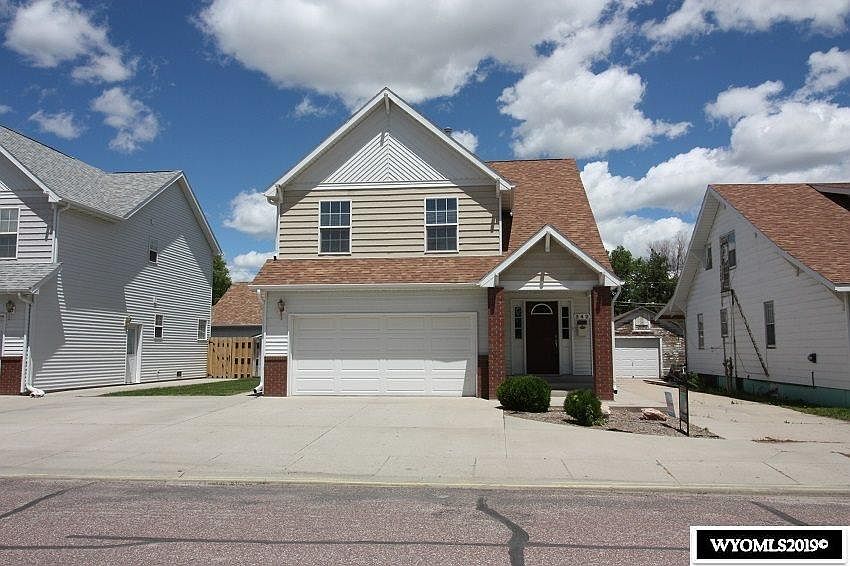 1st image of 342 W 22nd Ave