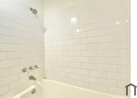 2111 W Florence Ave #4 — Photo 3