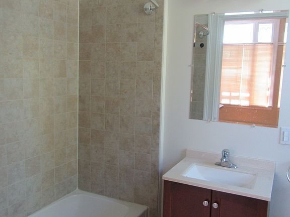5th image of 1503 N Broom St APT 1A
