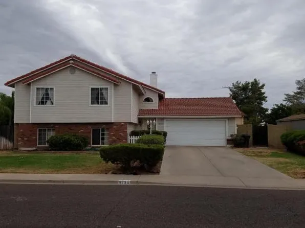 6735 E Juniper St, Mesa, AZ 85205