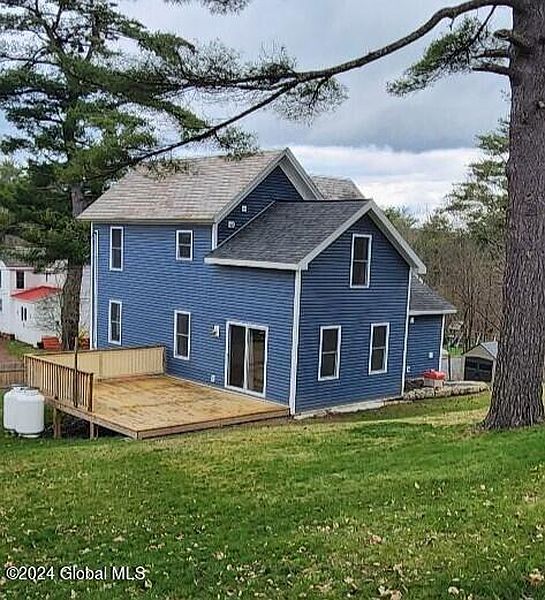 2nd image of 52 Pine Street