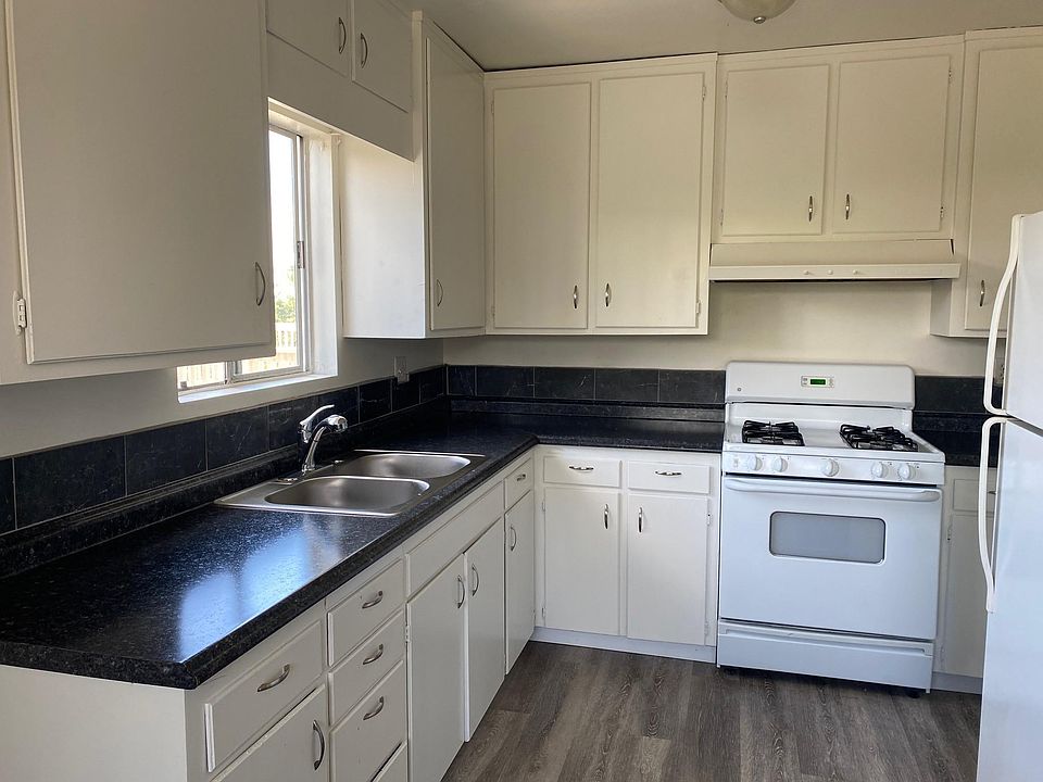 1st image of 155 Vera Cir