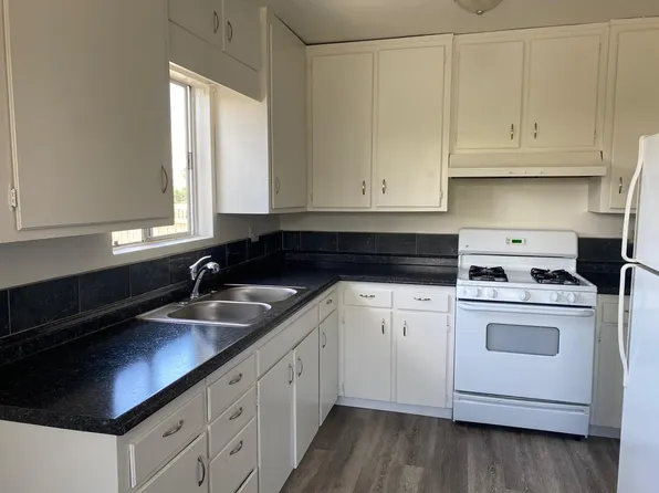 157 Vera Cir, Vista, CA 92084