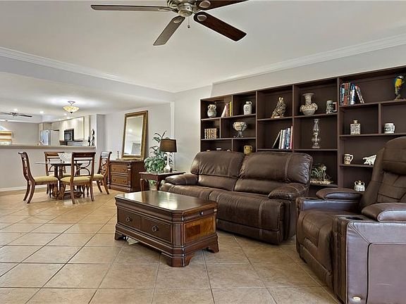 4th image of 637 Pinellas Bayway S APT 206