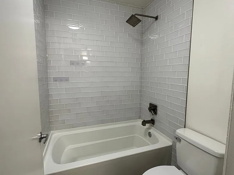 5525 E Thomas Rd #R8 — Photo 13