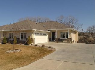 325 French Rd, Onalaska, WI 54650