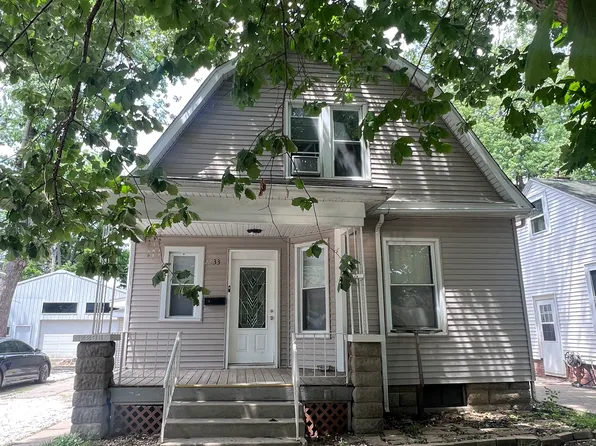 2233 S 10th St, Springfield, IL 62703