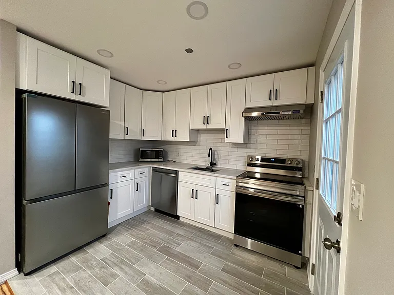 550 Prospect St — Photo 7