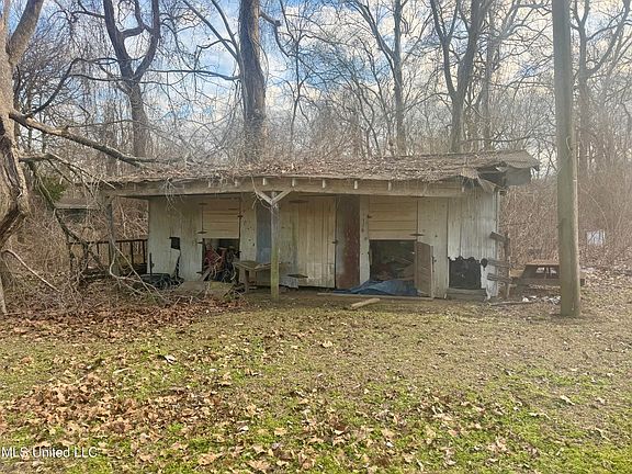 5th image of 75 Desoto Lake Rd