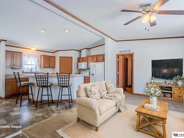 246 McGinns Lk, North Bend, NE 68649