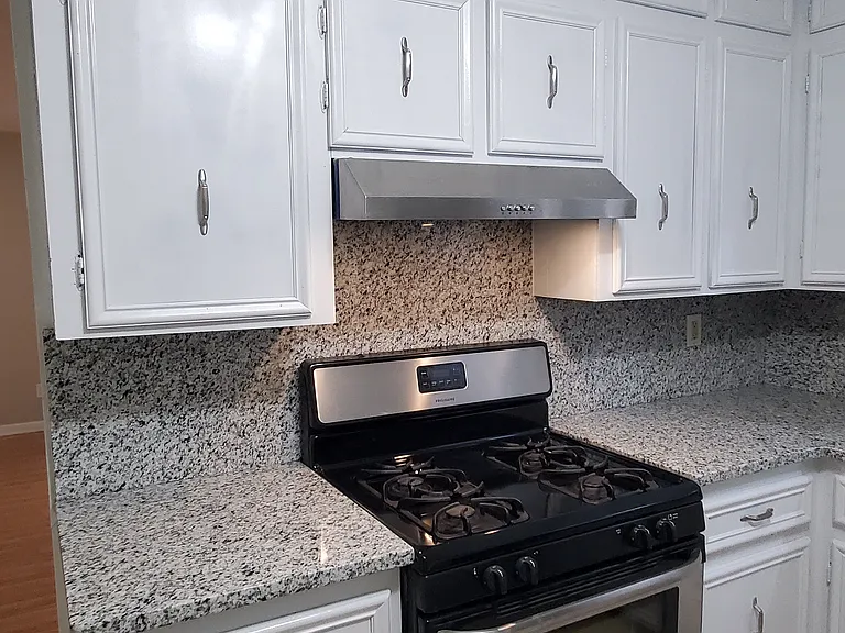89 Spring Grove Dr — Photo 54