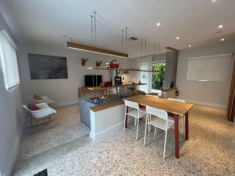451 SW 24th Rd — Photo 33