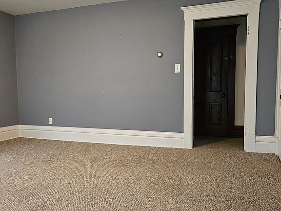 3rd image of 118.5 W Walnut St