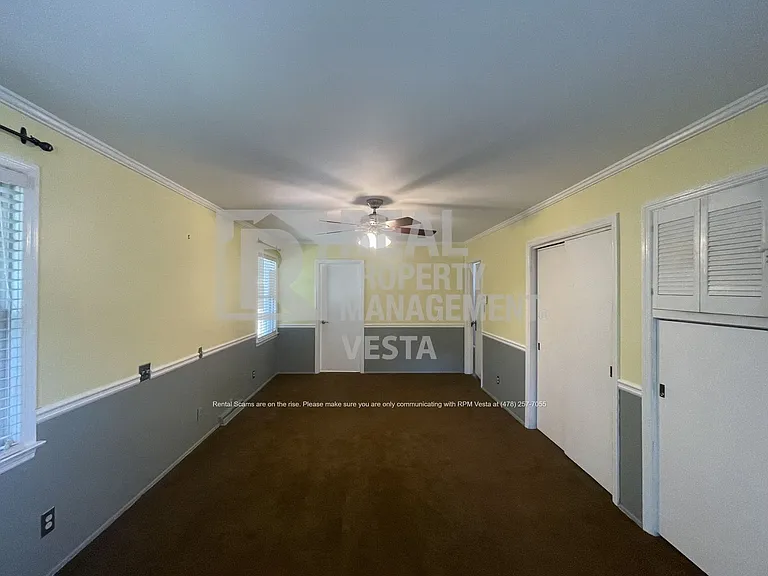 240 Candler Dr — Photo 10