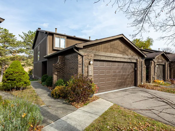 2543 Meade Ct, Ann Arbor, MI 48105