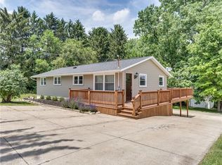 11706 Market Ave N, Uniontown, OH 44685