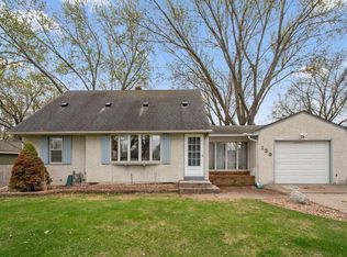 130 Skillman Ave E, Maplewood, MN 55117